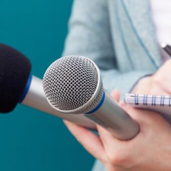 Welche Recherchequellen nutzen Journalist*innen?